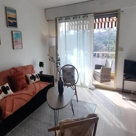 Cozy Spot Near Beach Apartment